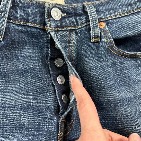 Levi's Premium Jeans Womens 29x34 Blue 501 Curve Dark Wash Button Fly Denim - Picture 10 of 16